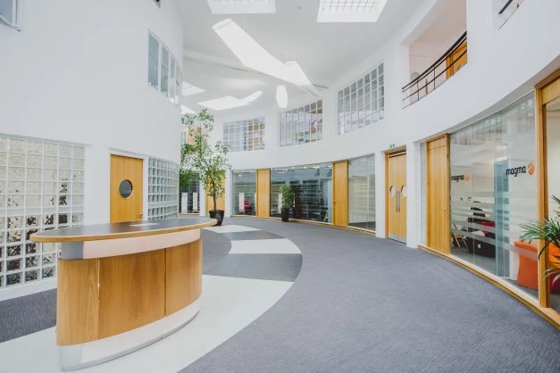 629e503224e5ded3d at Douglas DC 3 Meeting Room Meeting room in Crawley, United Kingdom